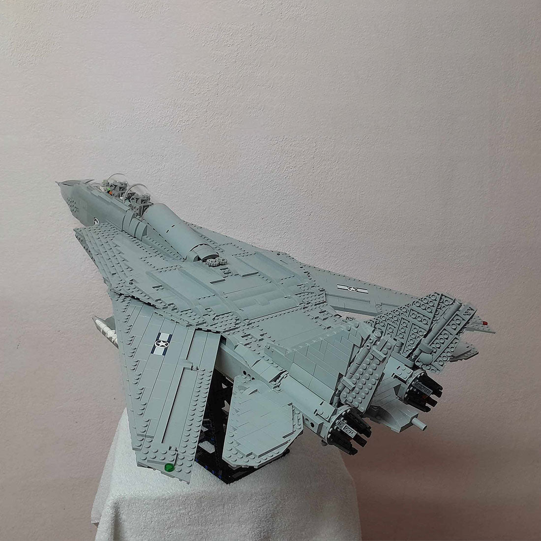 1/21 Scale F - 14 Tomcat Military Fighter Jet - LesDiy