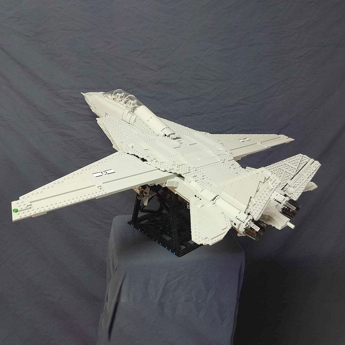 1/21 Scale F - 14 Tomcat Military Fighter Jet - LesDiy