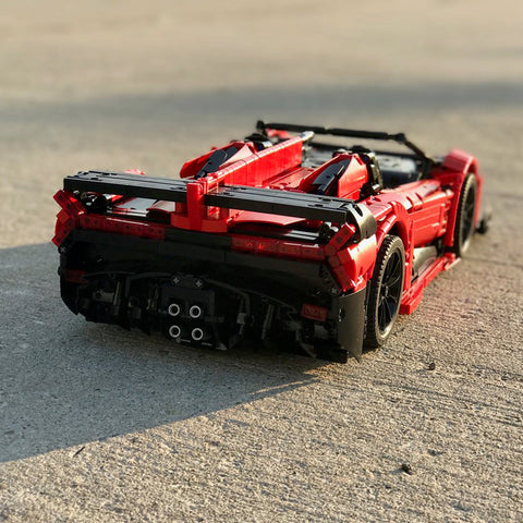 MOC-10559 Lamborghini Veneno Roadster - Dynamic