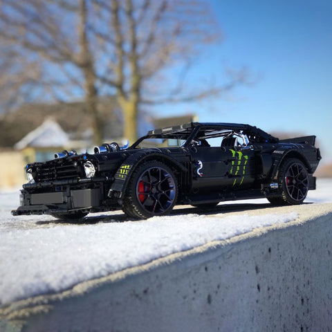 MOC-22970 Ford Mustang Hoonicorn V2  - Dynamic