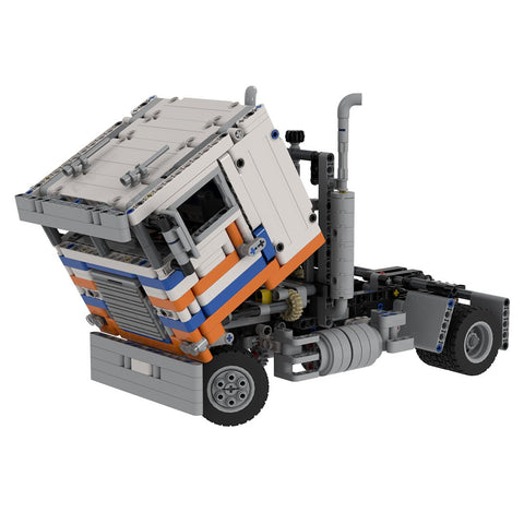 MOC - 122921 Freightliner and All - terrain Forklift - LesDiy