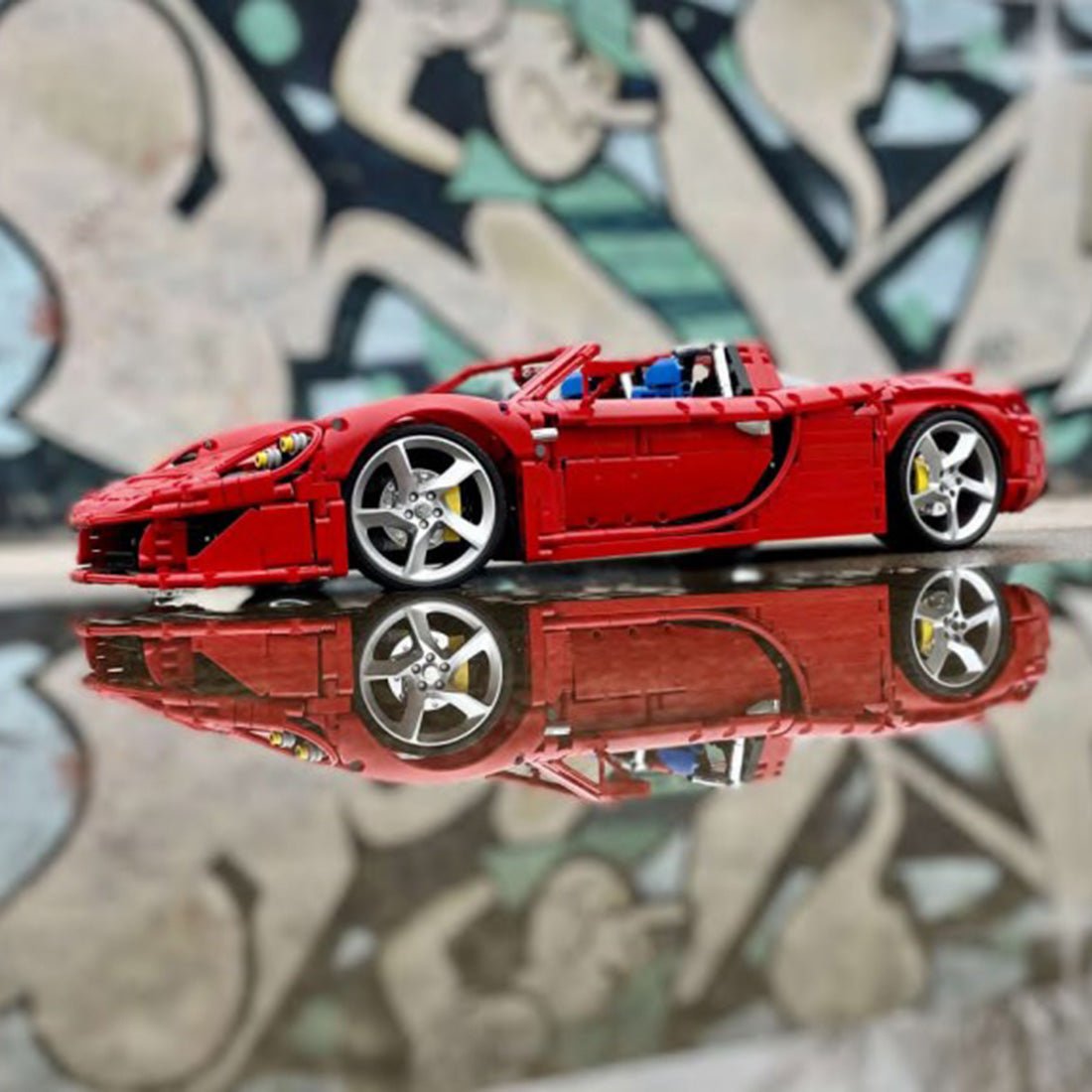 MOC - 131400 Porsche Carrera GT - Dynamic - LesDiy