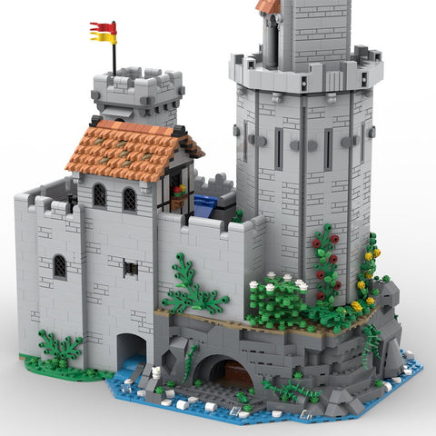 MOC - 158575 Medieval Island Lighthouse - LesDiy