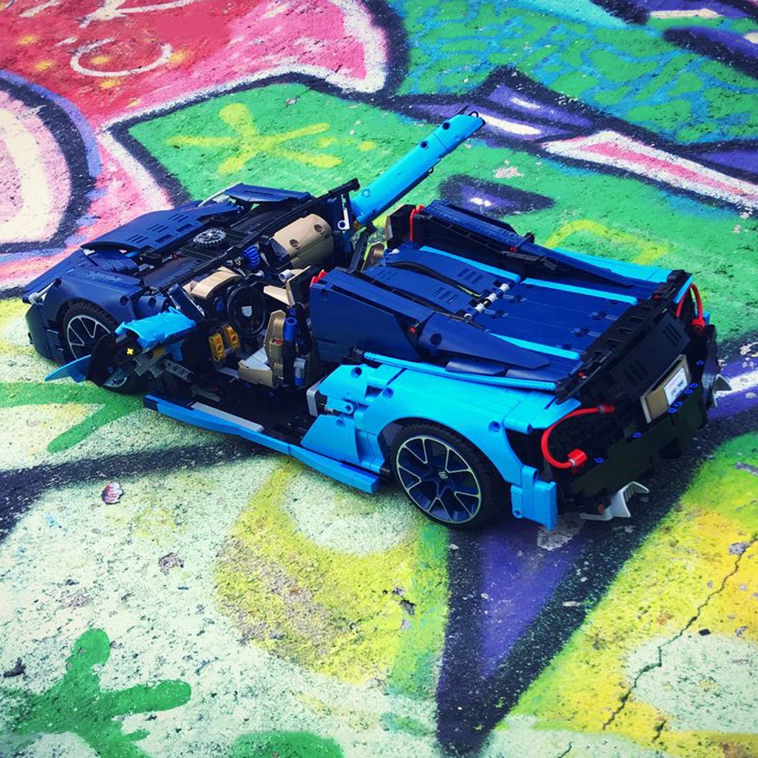 MOC - 16029 McLaren 570S - Dynamic - LesDiy