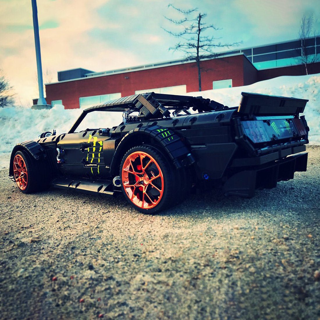 MOC - 22970 Ford Mustang Hoonicorn V2 - Dynamic - LesDiy