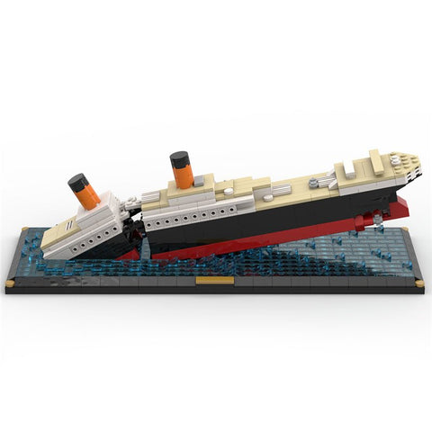 MOC - 51466 Titanic Sinking Scene - LesDiy - MOC