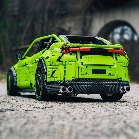 MOC - 96212 Lamborghini Urus - Dynamic - LesDiy