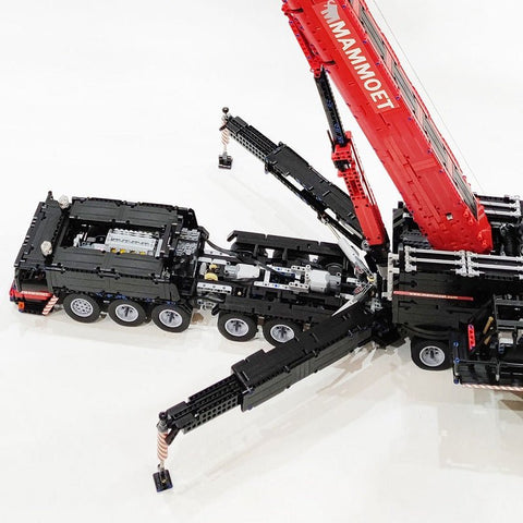 MOC Technic Liebherr LTM 1750 - 9.1 Mega - Crane V2.0 - LesDiy