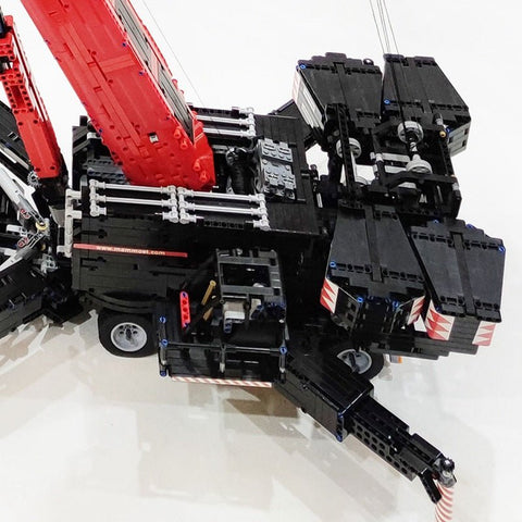 MOC Technic Liebherr LTM 1750 - 9.1 Mega - Crane V2.0 - LesDiy